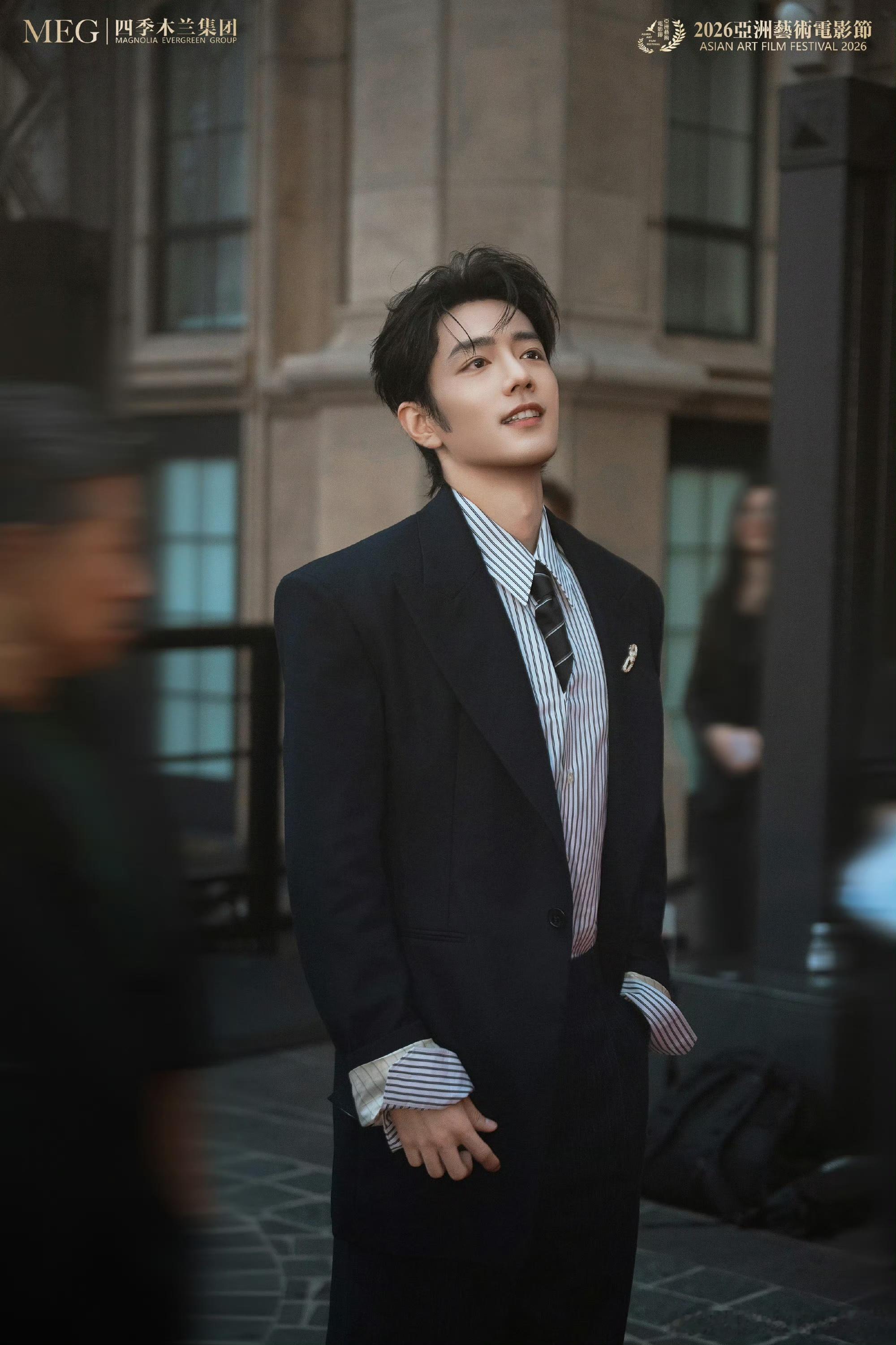 ━━━━❥ღ❤️ღ♡ℒℴvℯ♡x.你怎么长成这样？符合我全部想象！﻿肖战顺顺利利