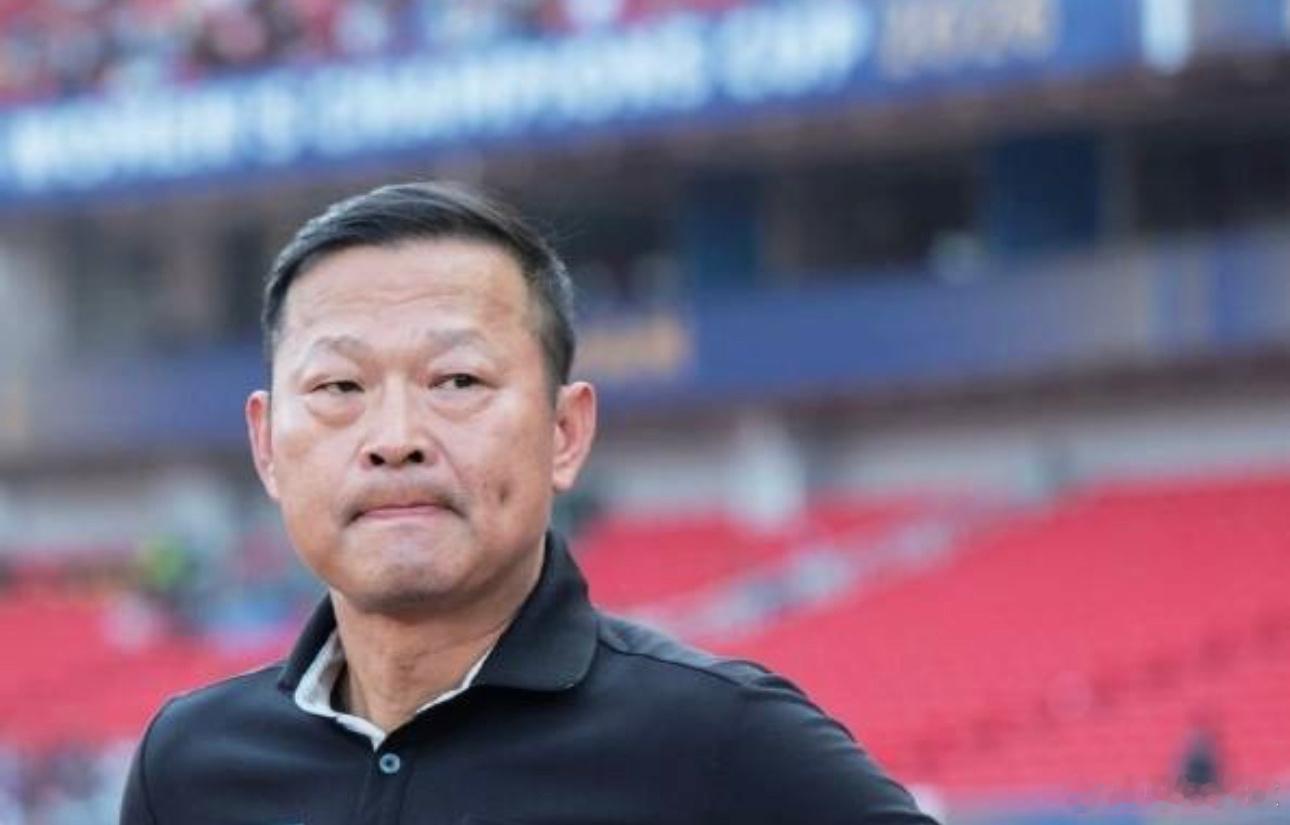 12月15日讯据上海媒体《东方体育日报》报道，中国女足即将换帅，常卫魏接替米利