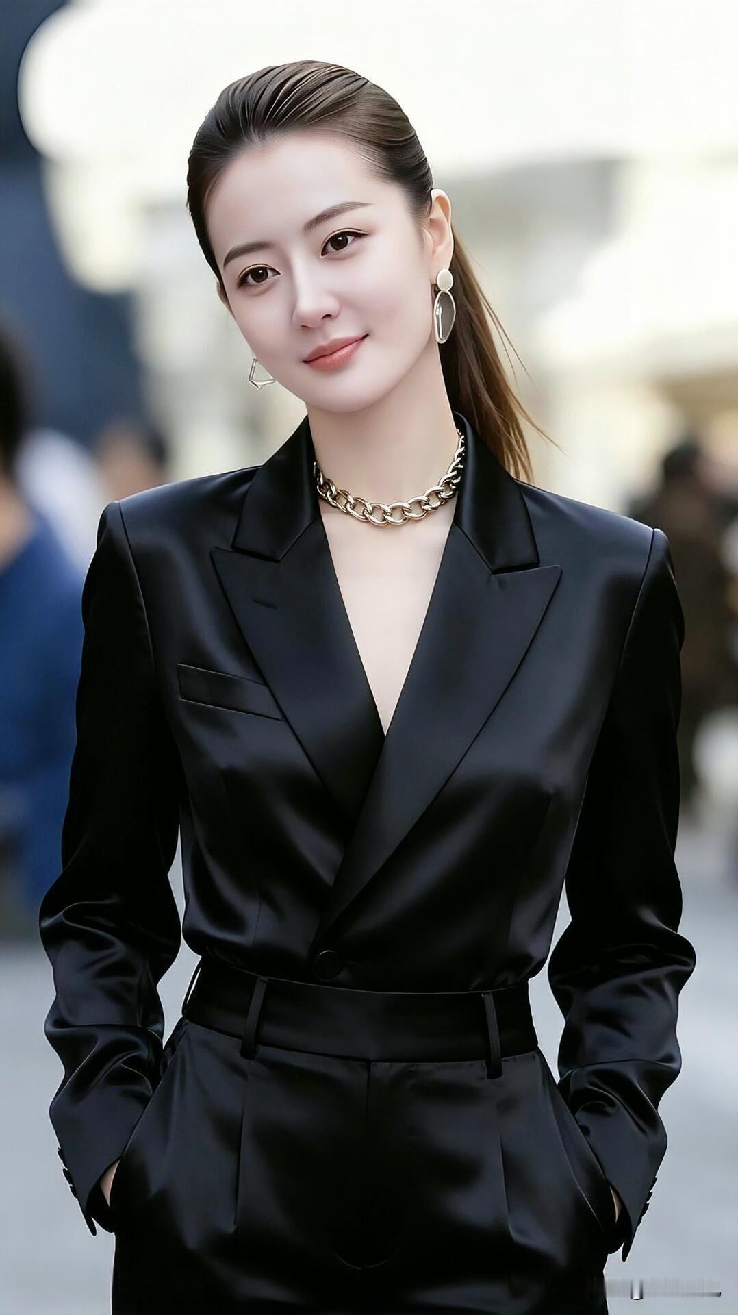 都市丽人，风华绝代，优雅帅气！