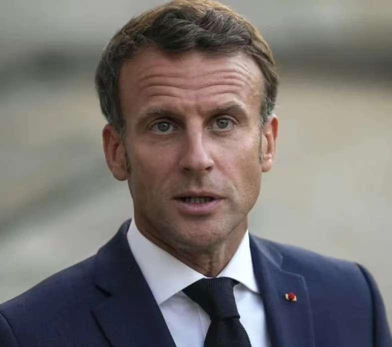 荷兰突然取消访华，半导体成导火索，中方如何应对。最近法国总统马克龙访华期间