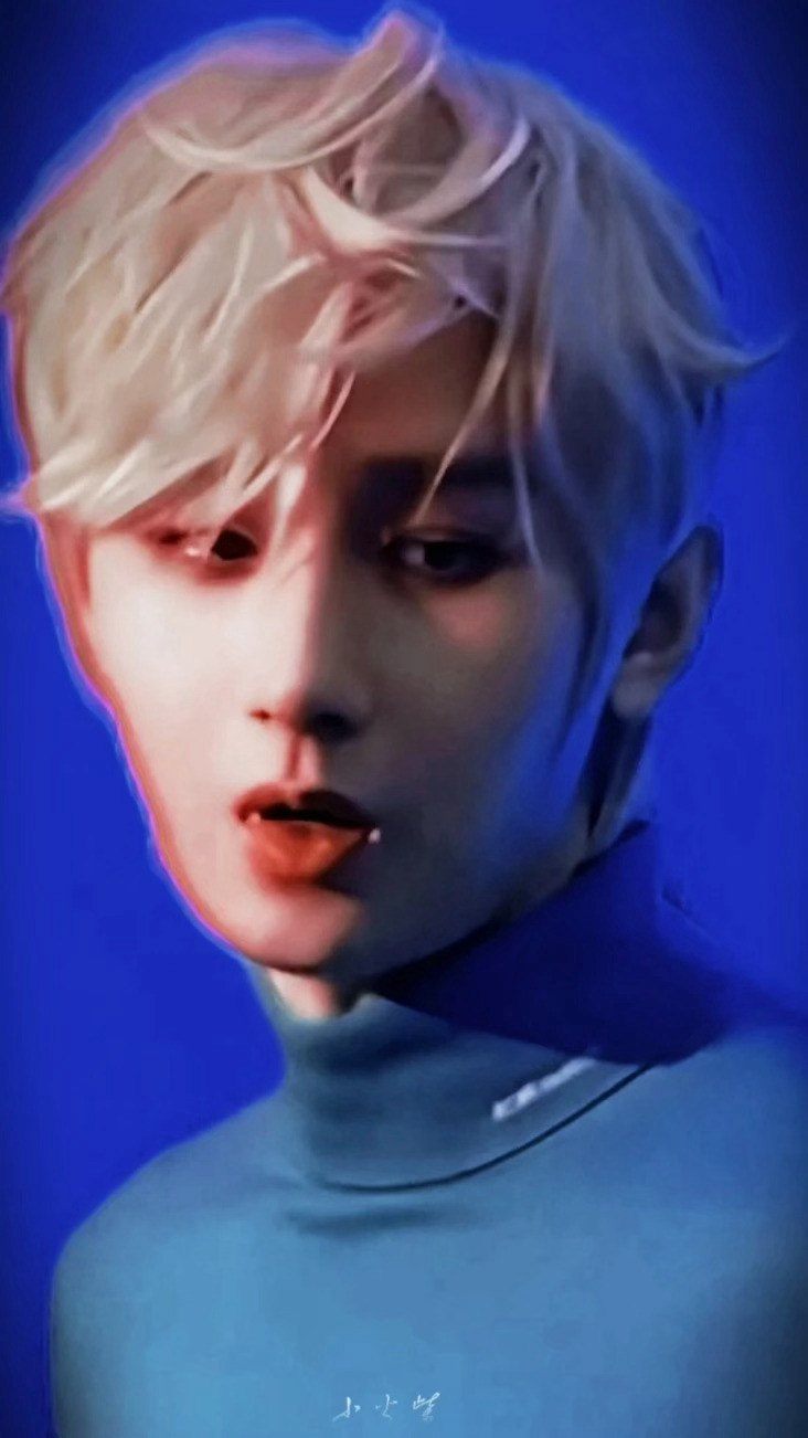 成毅杂志大片质感夯爆了！这一组金发紧身衣👓我将永久保存！女娲炫技之作！古希腊掌