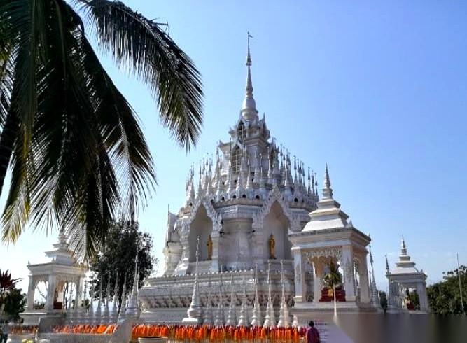 美军的雷达屏幕上，一片死寂。突然，三架F-15战斗机，在自家盟友的防空系统里，