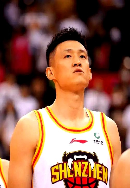 杨溢投篮不过关直接被边缘化，张皓嘉手感飘忽随时可能被替，广东男篮这份季前赛名单，直接把所谓的“青春风