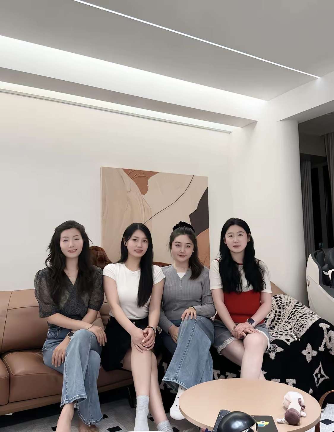 只有一个表妹未婚，你能猜出来是哪个吗？