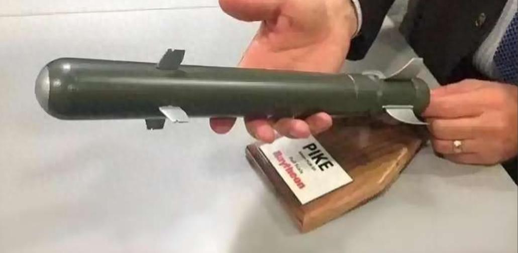 美军最恐惧的噩梦来了！中国“袖箭”导弹震惊全球，3万元一发重量不足4公