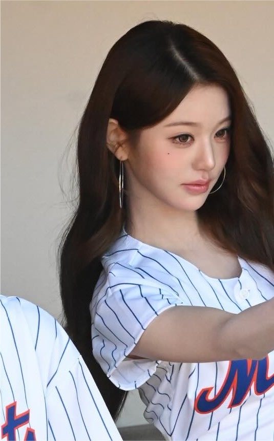 173也能如此娇小吗一点反差萌🥺张元英
