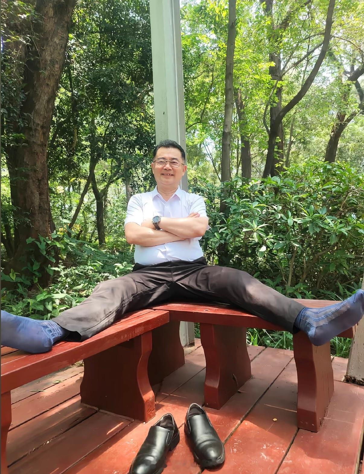 #科大讯飞高管出轨#看了科大讯飞高管跟下属的瓜后！谁都想不到：一个是熟知公关的高管，另一个是已婚的美