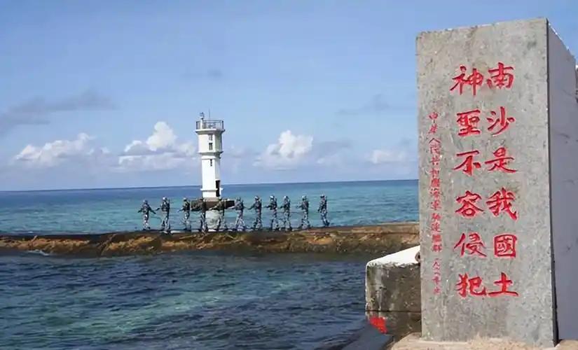 按照菲律宾的理解，离他们近的南海岛礁就应该是他们的。吕宋岛离中国还近呢。难道也应