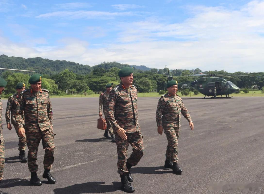 印度陆军参谋长突访矛兵团，重点检查边境基建，释放强烈信号2026年9月2日，综合
