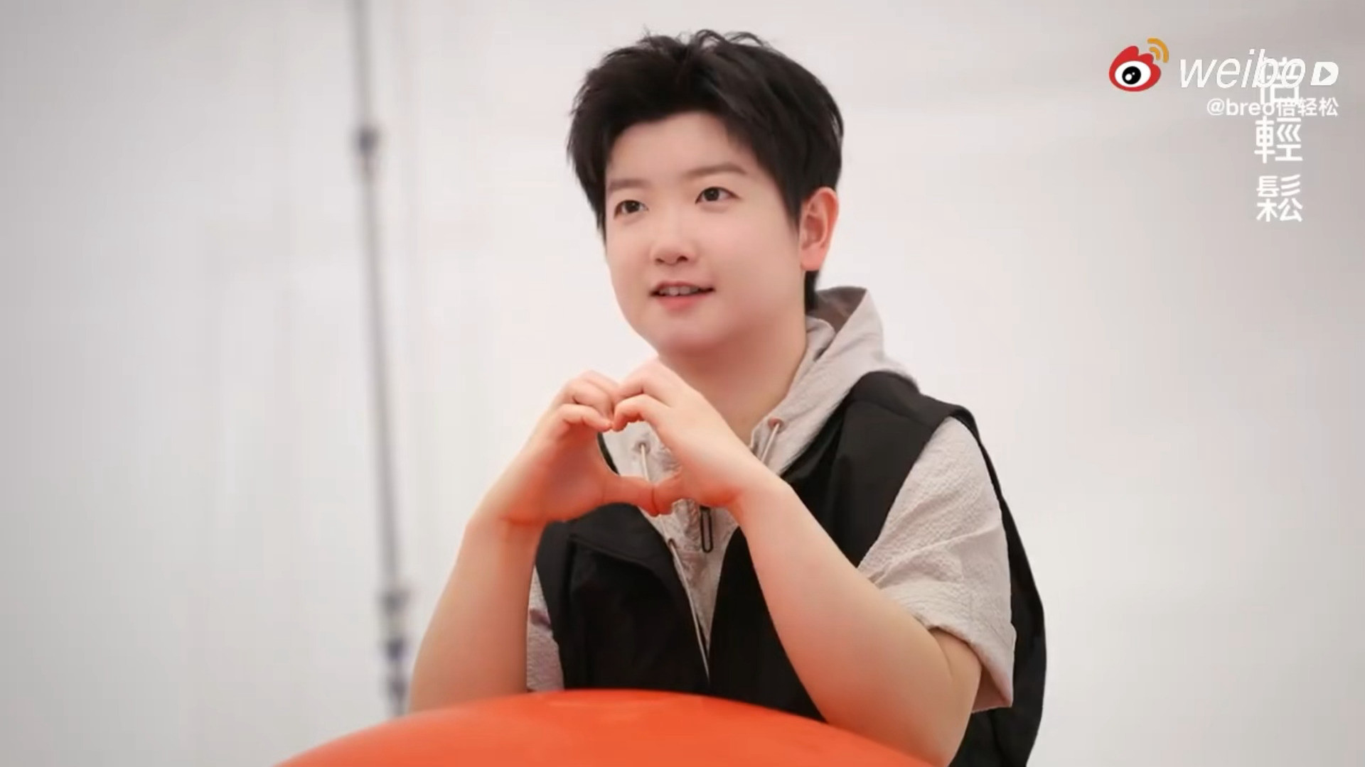 酷小咪🖤​​​