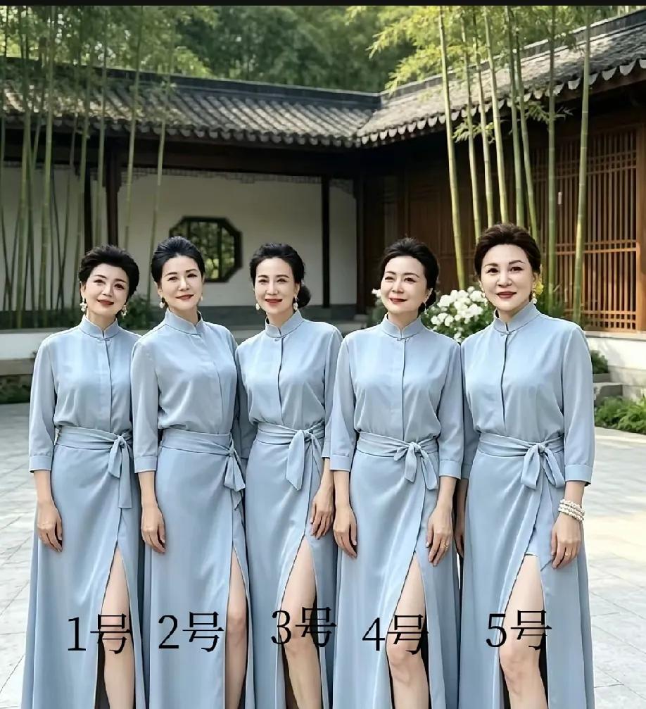 这几位中年阿姨，你仔细看谁笑的最甜，谁最幸福。你认同吗？