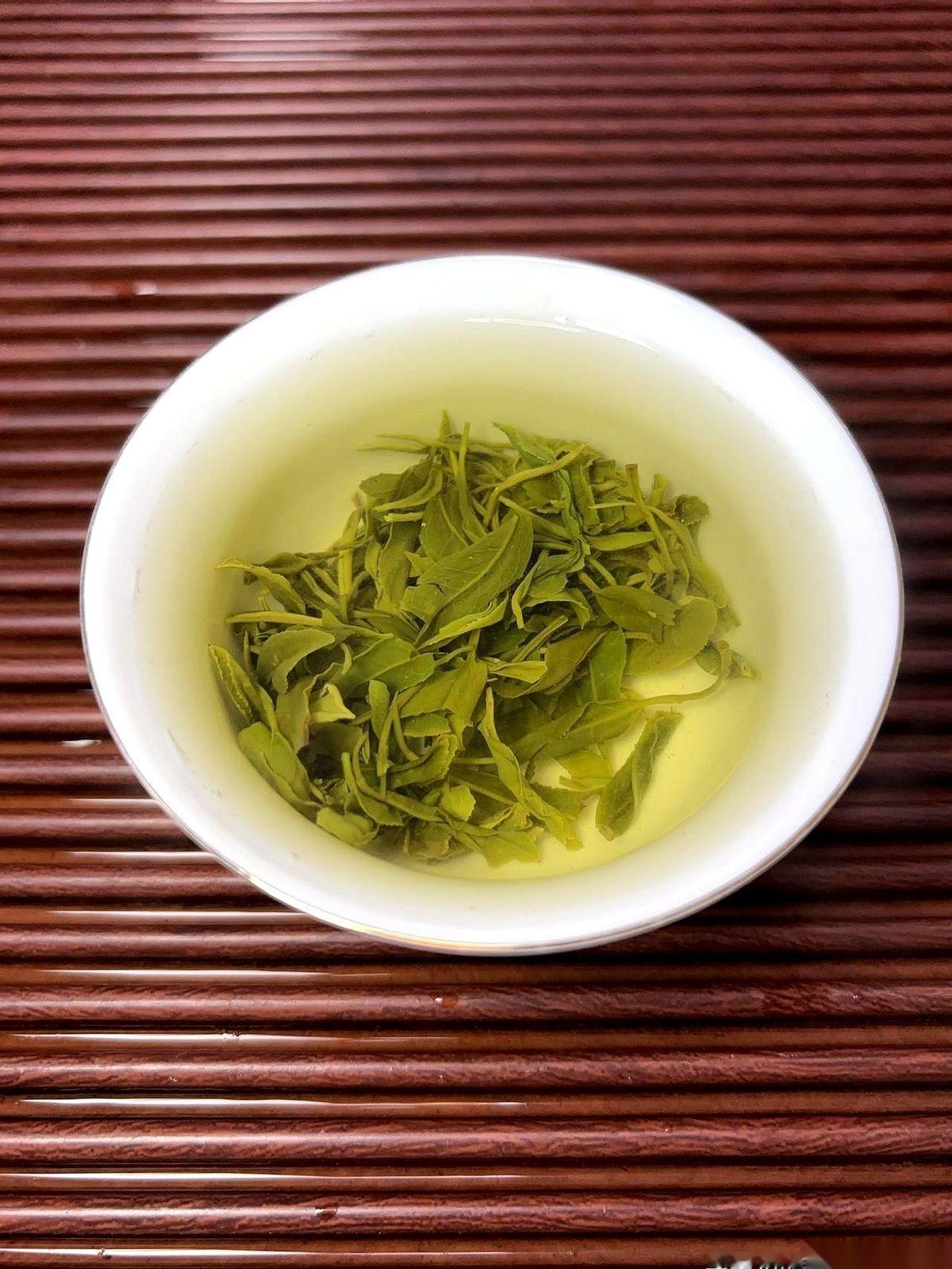 说实话，每年被骂得最惨的，就是这款茶。总有人收到货，气冲冲地跑来质问：“老板，