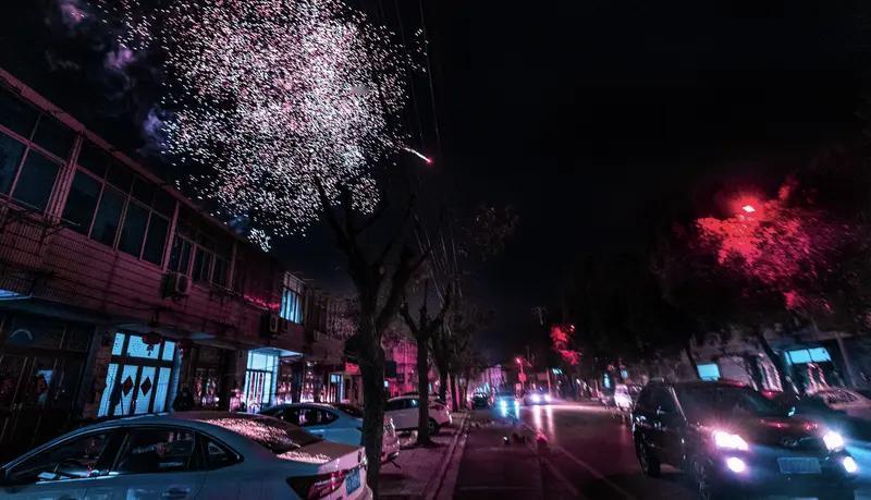 这个春节可不一般，一是假期长，二是燃放烟花爆竹未明确禁止！国家对春节愈发重视，这