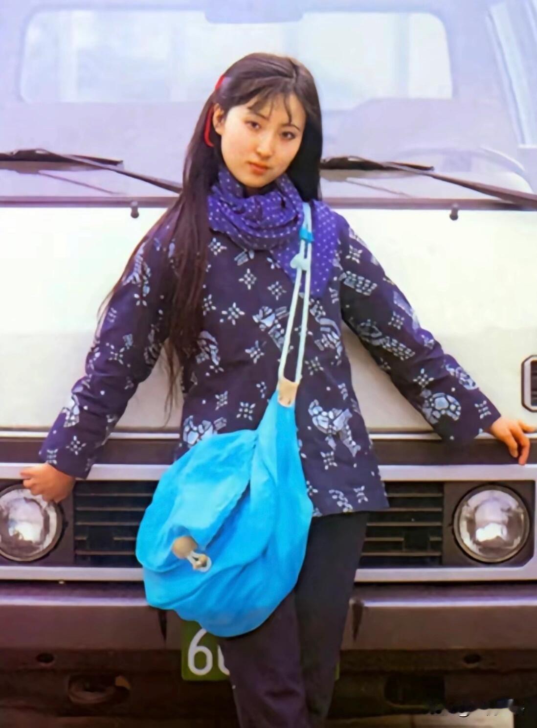 还有谁不知道陈晓旭是身价过亿的女总裁么？戏里是哭哭啼啼的林妹妹，戏外直接变身