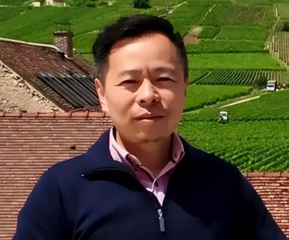 2006年，山西煤老板耗费6个亿，不顾反对在宁夏贺兰山买下7500亩戈壁滩。谁料