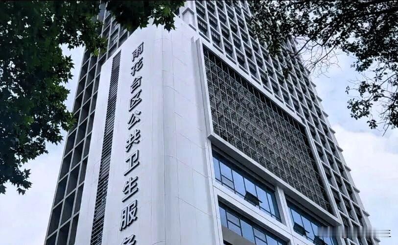 苦等22年，我家门口的医院终于要开了！刚刚刷到南京楼市微信平台：苦等22