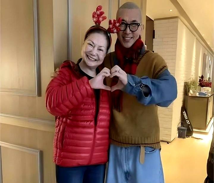 看不懂中文就敢在合同上签字，具俊晔这回怕是把肠子都悔青了吧？最近网上都在传，大