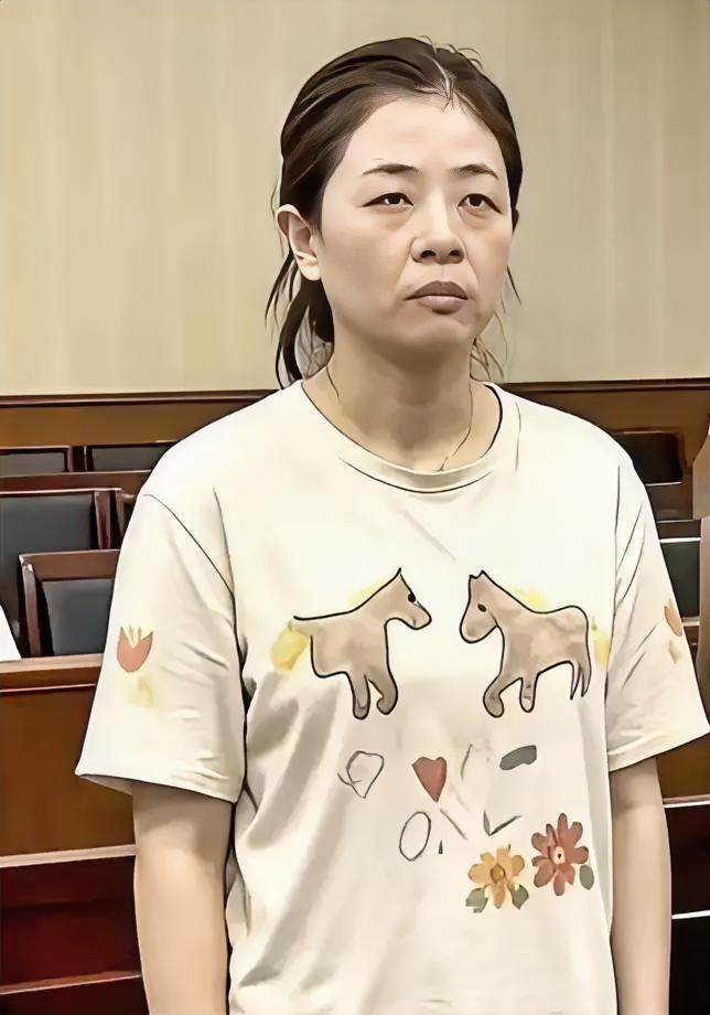 你相信人的面相会变吗？二十年前初见金昊妈妈，不到30岁的她皮肤雪白如凝脂，说