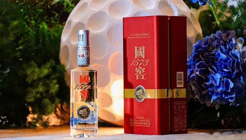 泸州老窖2024年报解码: 业绩双增、营销破局、分红优厚