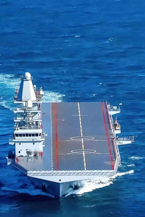 中国军工太拼了，探索01号藏大招，竟要造航母的航母！当咱们还在细数辽宁舰、