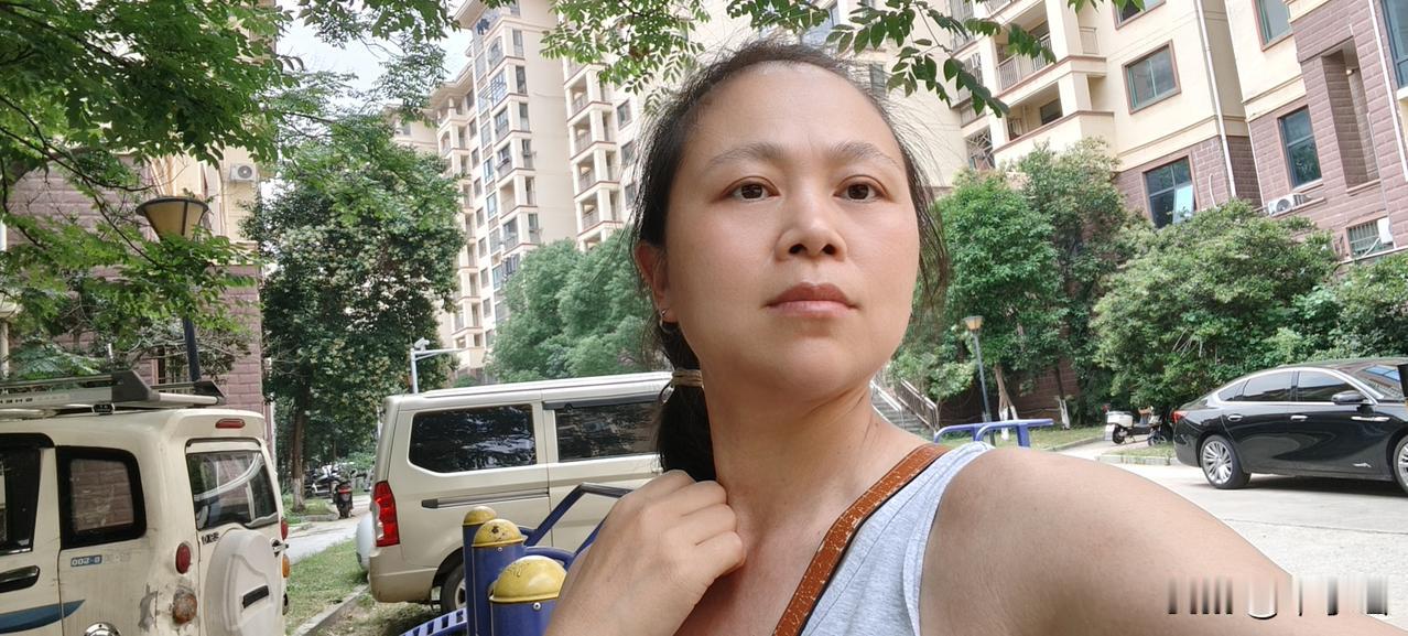 太吓人了！一位50岁的姐妹不听劝，刚刚绝经不久后，就得了宫颈癌早中期。去年正月做