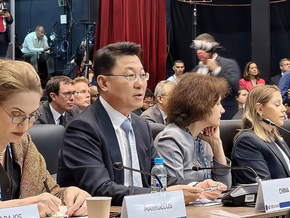 巴拿马背信抹黑中方航运监管我大使客场亮剑捍卫契约精神大家好，我是小汉。