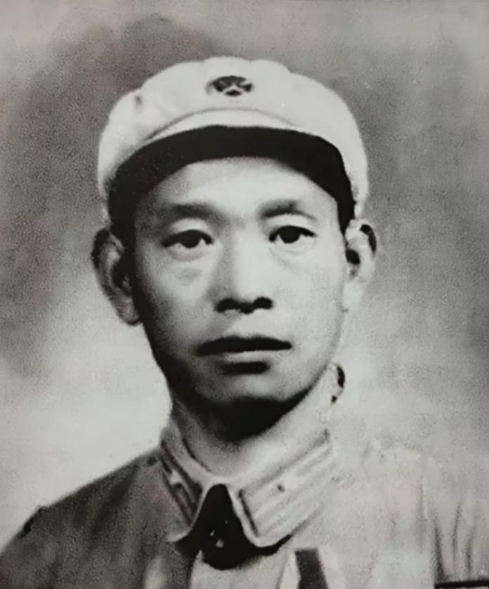 1938年，八路军死磕京汉铁路三个月，扒铁轨、拆枕木、挖路基，日本人白天修、八路