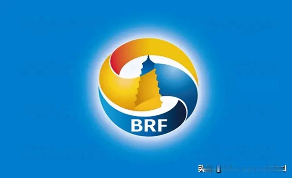 丝绸之路的起点，长安——天山廊道的路网，就像一本结婚证。上面没有某地的名字