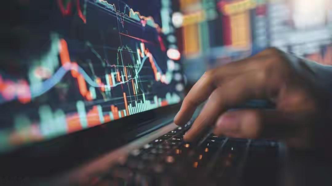 炒股致胜三心法：不贪、能熬、会攒股在波诡云谲的股市里，想要稳稳赚到钱，靠的不是追