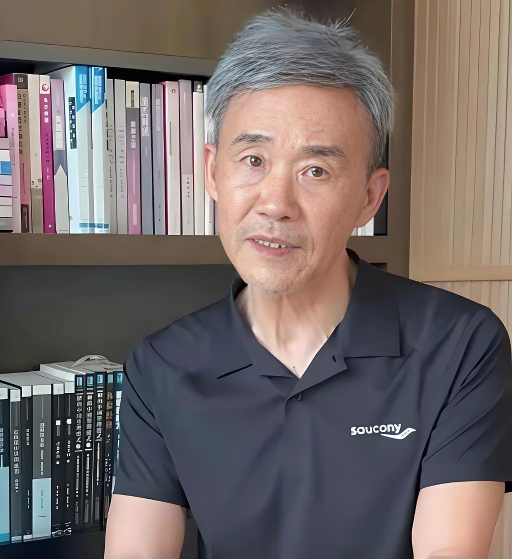 同样75岁，一个憔悴沧桑一个眉目舒展，看王石和迟重瑞截然不同的状态，才知道孔子的