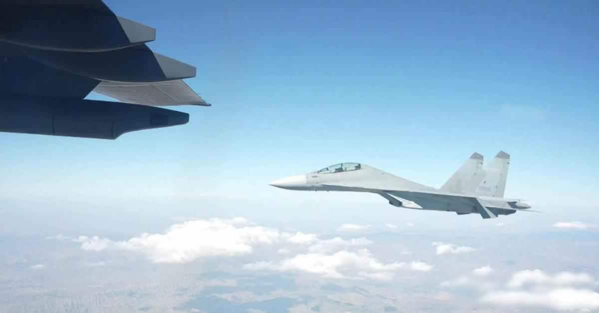 歼-16飞进埃及天空，阵风飞行员心里打鼓，中国空军悄悄布下一张网2026年夏