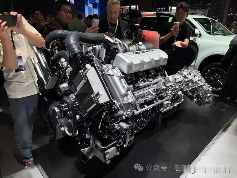 在2025上海车展上，魏建军说过的这句话，你还记得吗？魏建军：造了一辈子车，