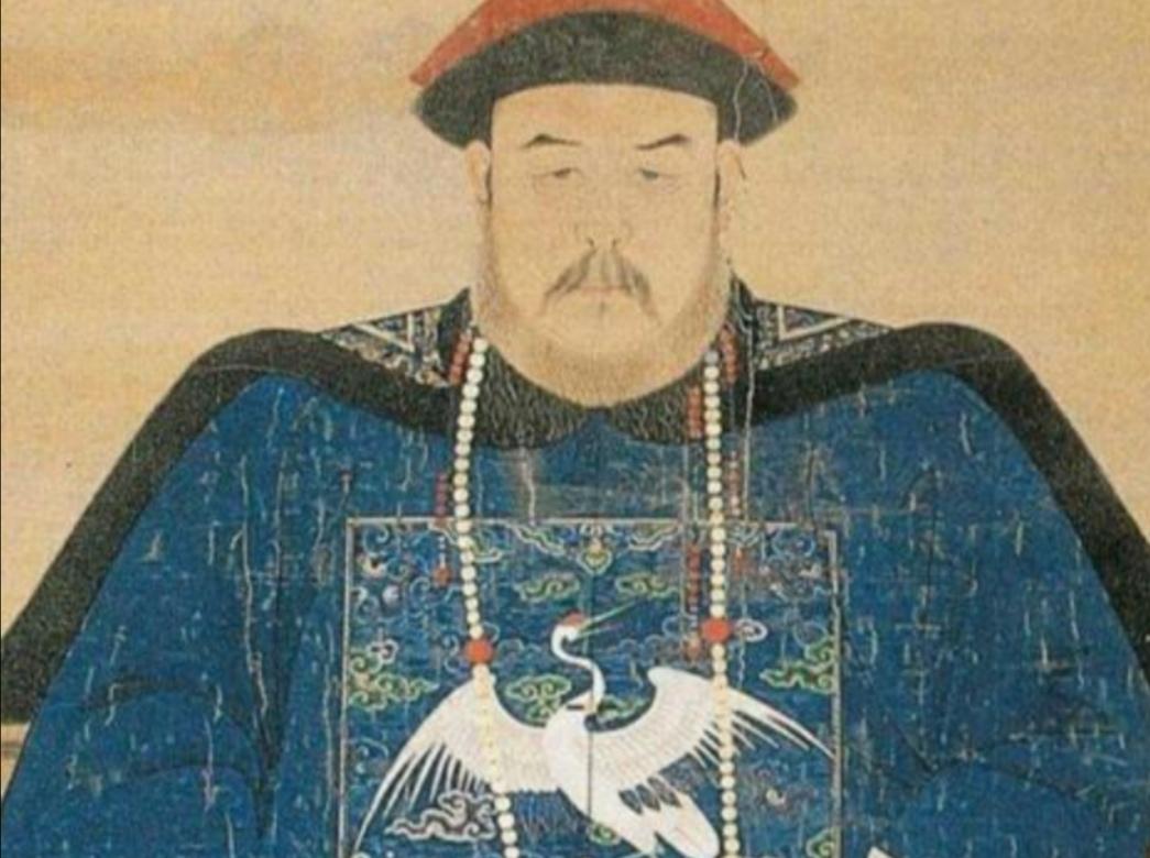 年羹尧，康熙三十九年进士，21岁入朝为官。按理说，一个文官出身的人，跟军事应该八