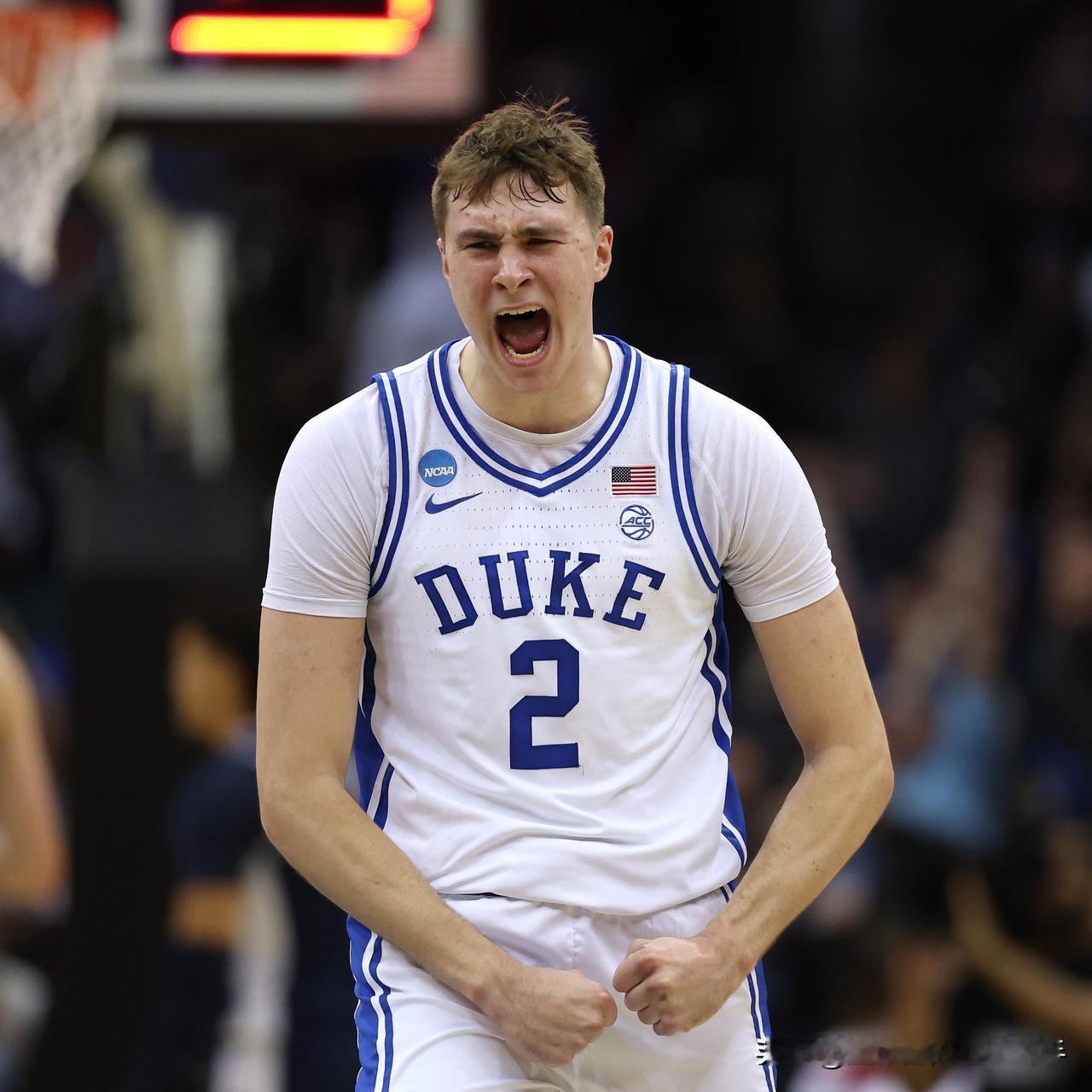 潜在的第一顺位选秀权库珀·弗拉格宣布他将参加2025年NBA选秀湖人新秀挑战