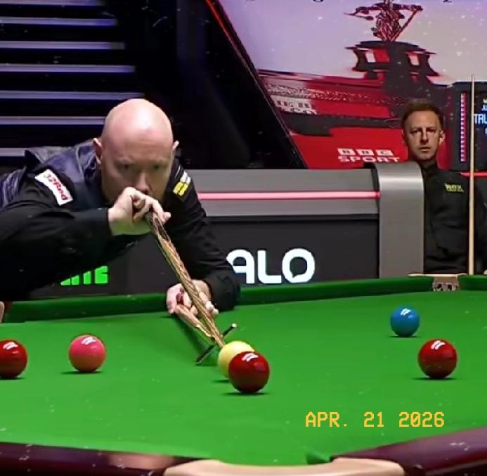 中场休息归来，加里威尔逊愈发神勇，干净利落地打出单杆破百139分。139-0拿下