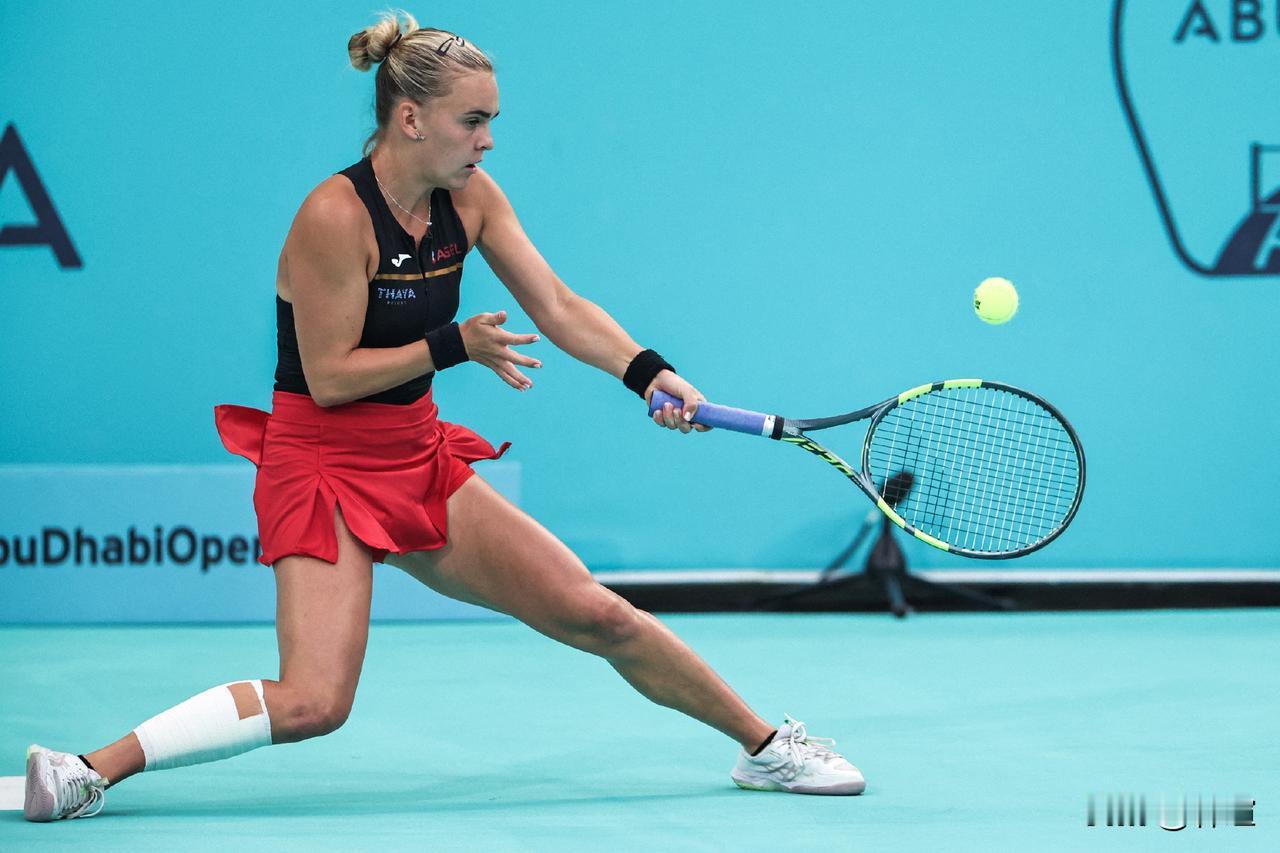 又见神奇“捷克娃”！阿布扎比500赛女单决赛，20岁的捷克球员贝莱克以2-0横