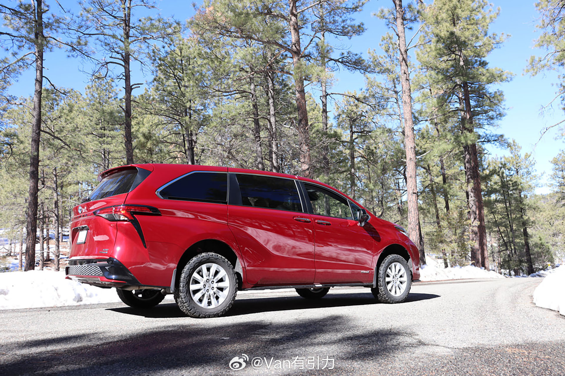 有了这种7座高脚兽，还要什么SUV呀丰田赛那MPV