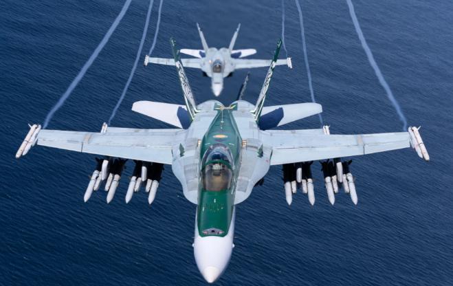 🌞“尼米兹”号航母坠机事件发生后，美西方网友为啥认为是中国动用了某种神秘的