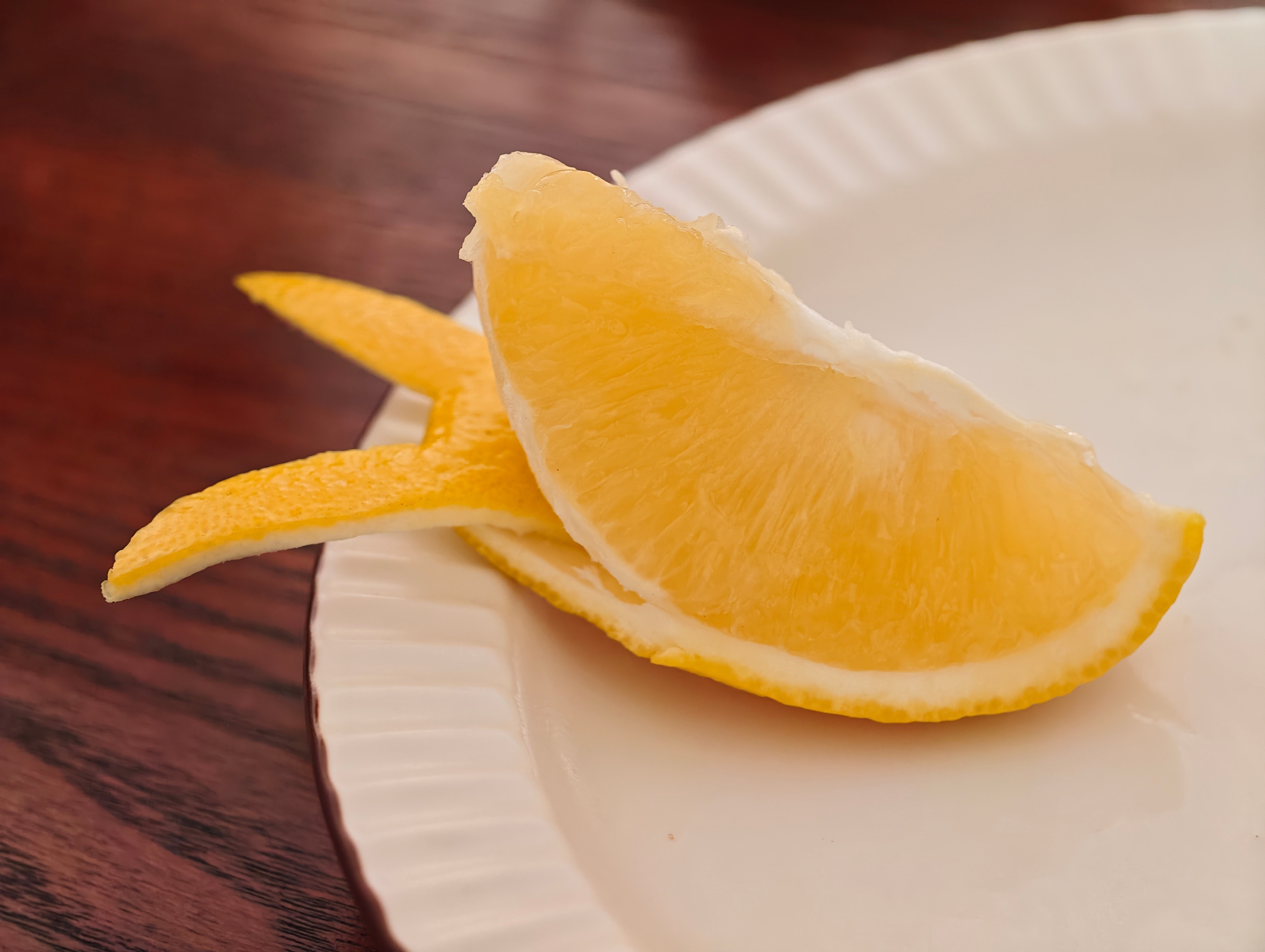 吃个橙子女朋友也有情绪价值变成橙子小兔[滑稽笑]​​​