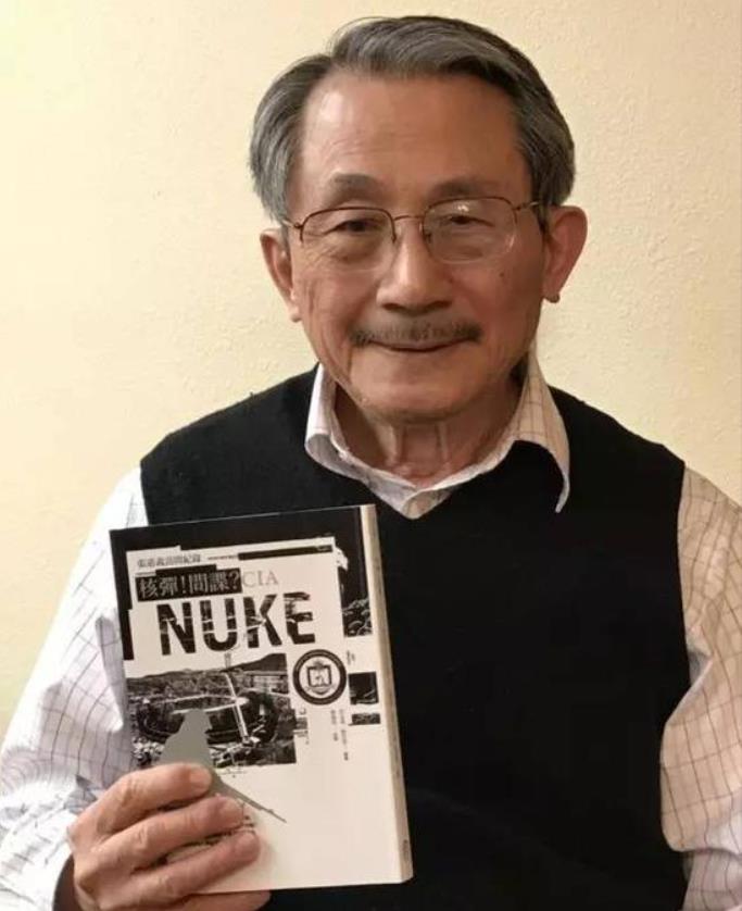 1988年，中国核武专家张宪义携带机密叛逃美国，时隔28年后，他公开为自己的行为