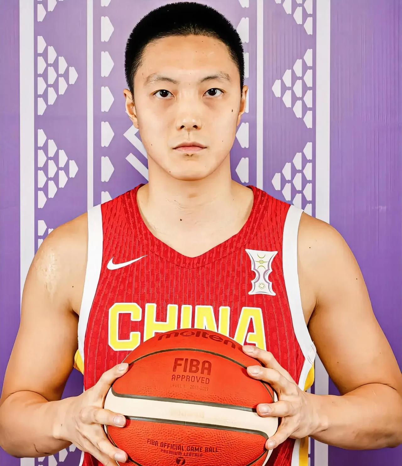 终于破案了郭士强重用胡明轩不是看不出他状态差，而是胡明轩有郭士强想要的东西