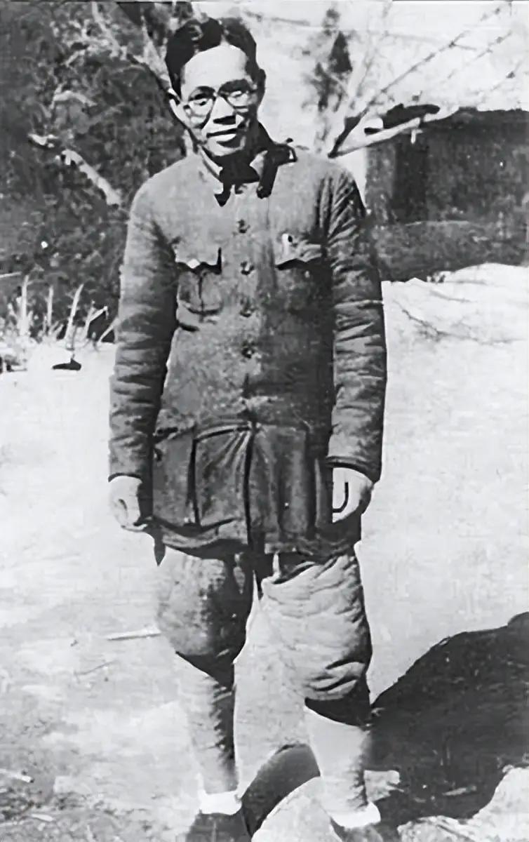 1946年，八路军三五九旅政治部副主任刘亚生在陕南黑山镇附近不幸被俘，胡宗南听说