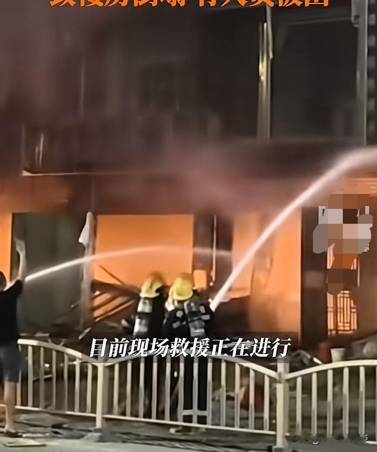 6月9号晚上，福建省南安市水头镇下店村一建筑发生爆炸，致使楼房直接倒塌。更加