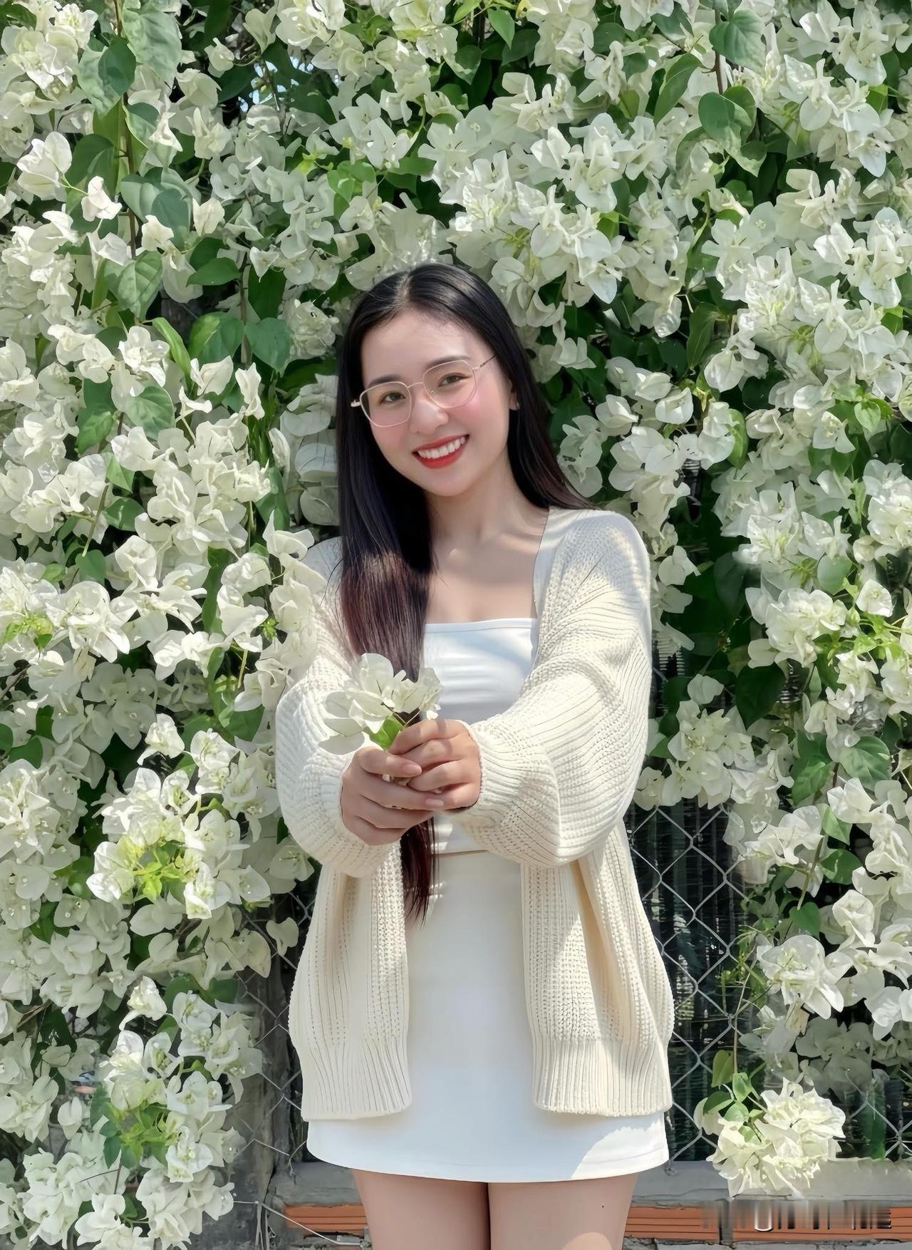 周末聚餐，约上几个表妹一同聚聚。喝点越南老虎啤酒，结束一周的工作，放松放松。