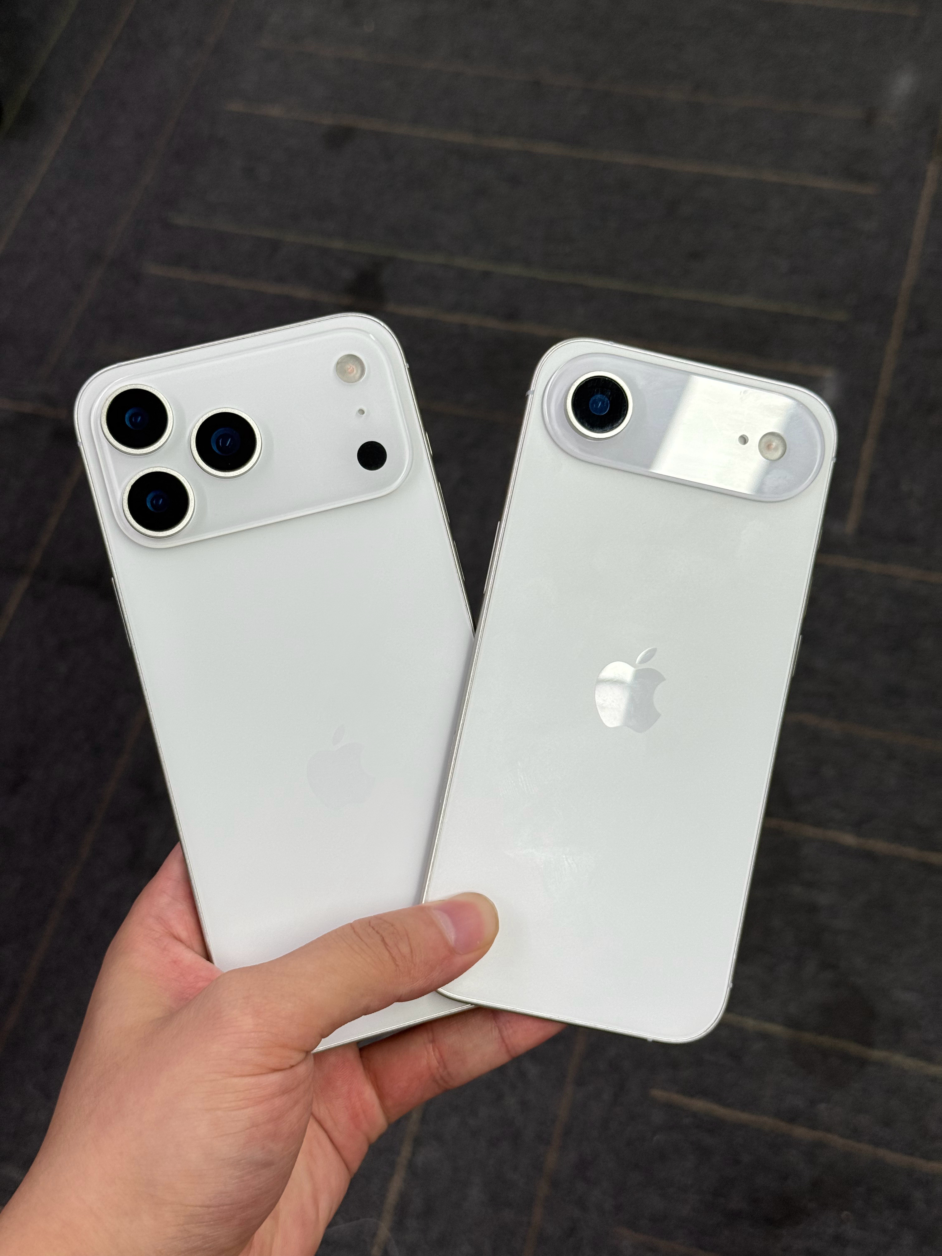 iPhone17ProMax和17Air机模ProMax就普普通通，镜头