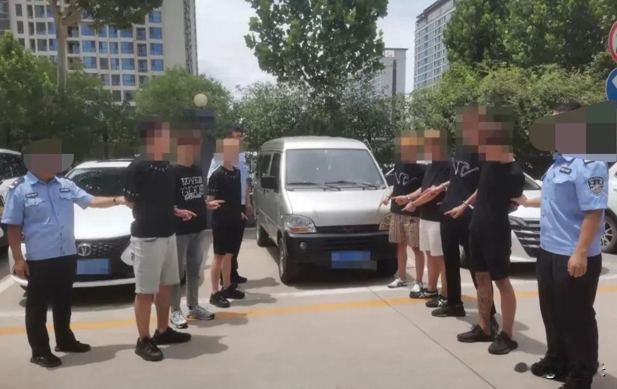 家人们！今天给大家聊聊一群“笨贼”从山西临汾跑到运城干大买卖的故事。见过离谱