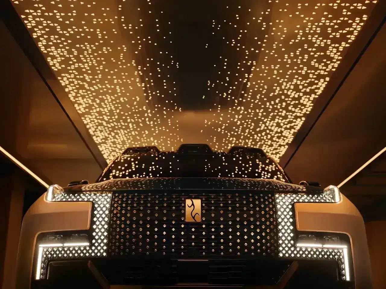 10月，售价168万起的仰望U9全球销量2辆10月，售价62.8万起的仰望U