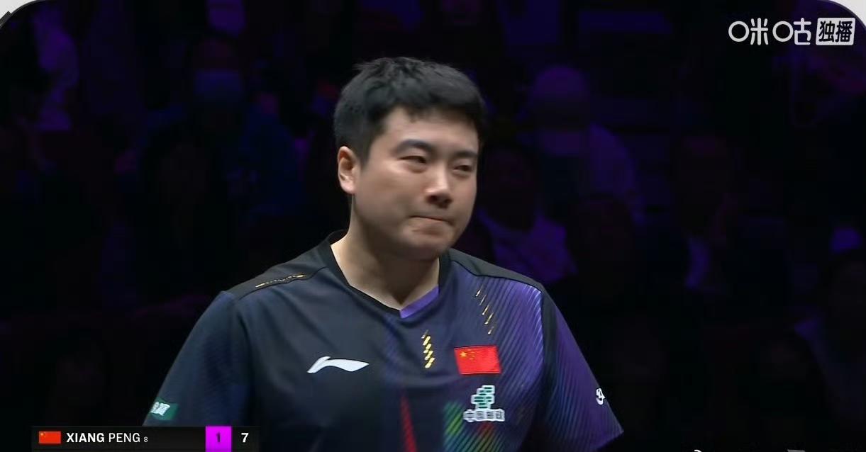从3-8直通11-8[doge]！第一局向鹏🇨🇳11-8先胜梁靖崑🇨🇳​