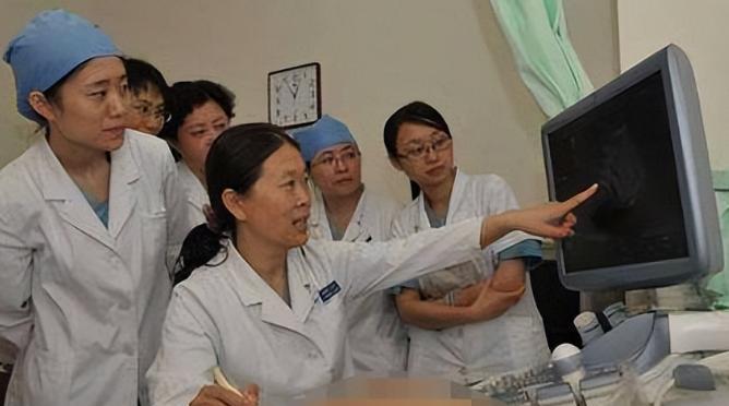 “哪吒转世！”上海一女子怀孕四年，肚子里的孩子仍未出生，不仅能和外界说话，还能隔