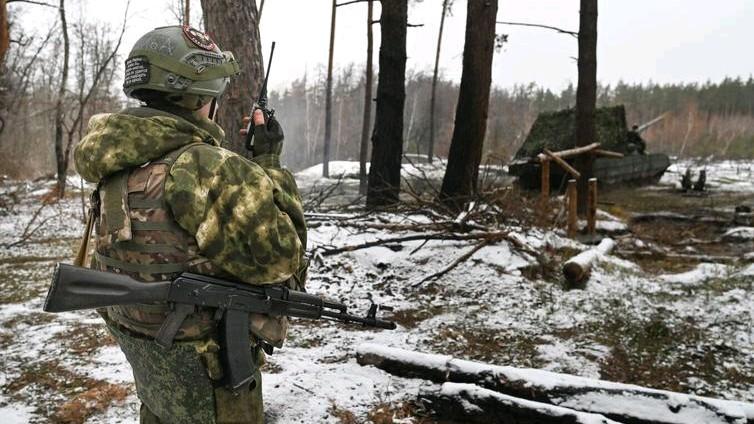 俄军当前在乌克兰北部的主攻方向为苏梅州与哈尔科夫州，其战略目标是通过控制边境地区